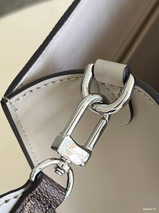 VUITTON LOUIS SAC PETIT PLAT 0817